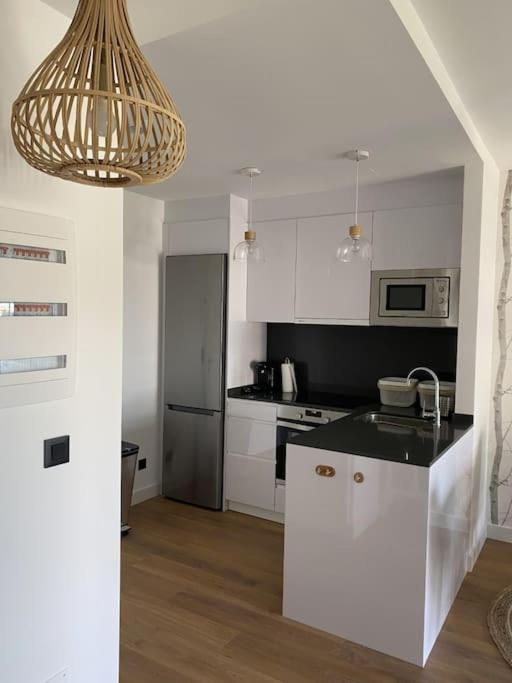 Precioso Apartamento Con Terraza Y Piscina En Portonovo-Sanxenxo المظهر الخارجي الصورة