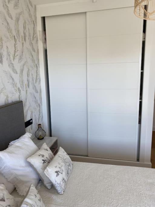 Precioso Apartamento Con Terraza Y Piscina En Portonovo-Sanxenxo المظهر الخارجي الصورة